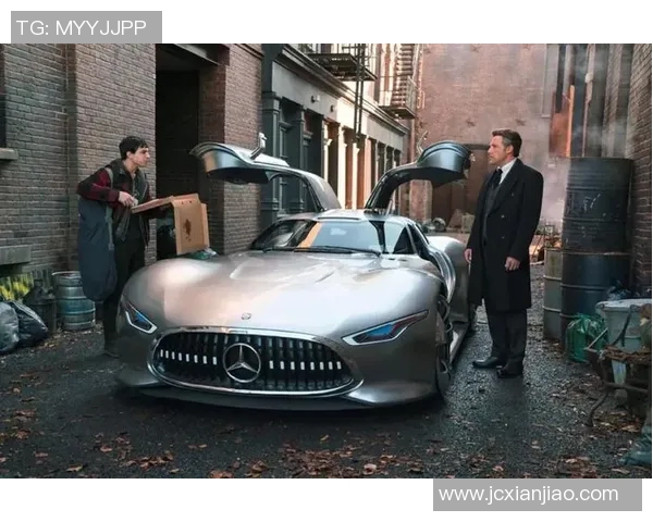 炫酷车辆足球明星摆件让你的车内充满运动激情与个性魅力